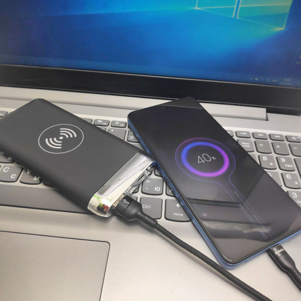 Power Bank, Портативное зарядное устройство с быстрой беспроводной зарядкой Power Bank 10000 mAh / Soft-touch покрытием, хромированные вставки